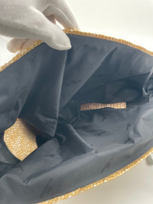 Balenciaga - Handbag - Image 8