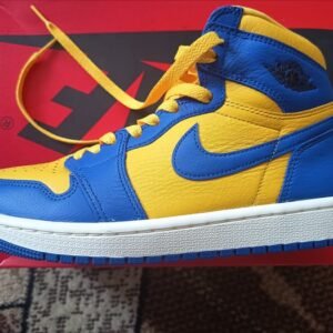 Nike - Air Jordan 1 High - Sneakers - Size: EU 39