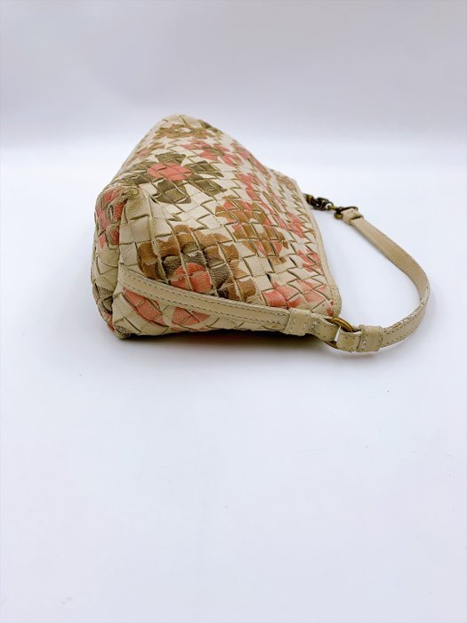 Bottega Veneta - Intrecciato floral wristlet - Shoulder bag - Image 4
