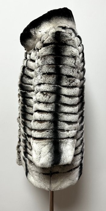 Artisan Furrier - Jacket - Image 6