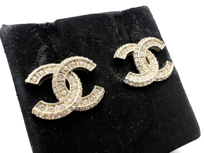 Chanel - Gold-plated - Earrings