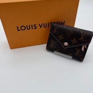 Louis Vuitton - Zip-around wallet