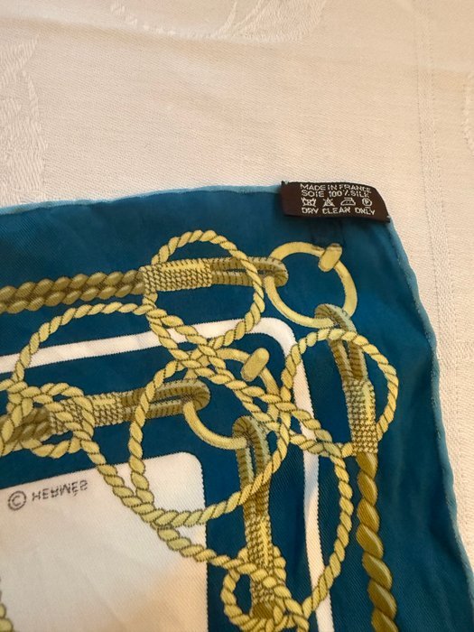 Hermès - Chateaux d'Arriere - Scarf - Image 6