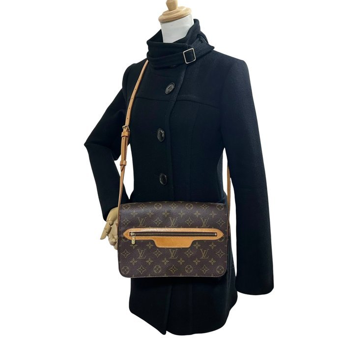Louis Vuitton - Shoulder bag - Image 2