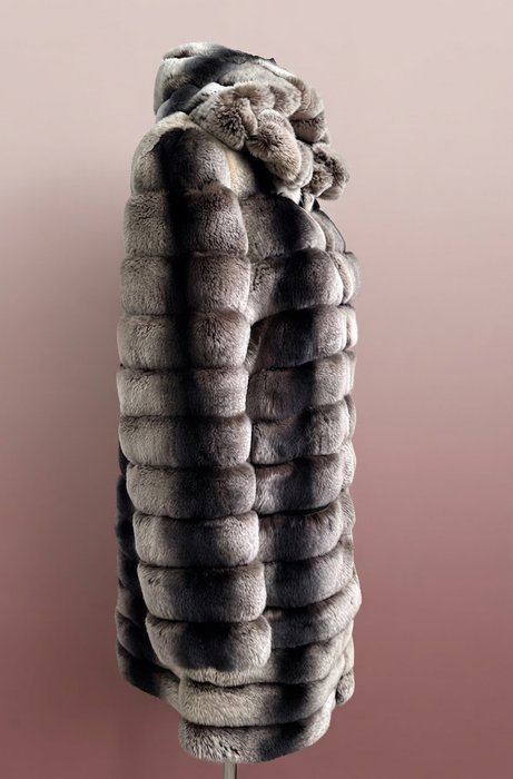 Artisan Furrier - Coat - Image 7