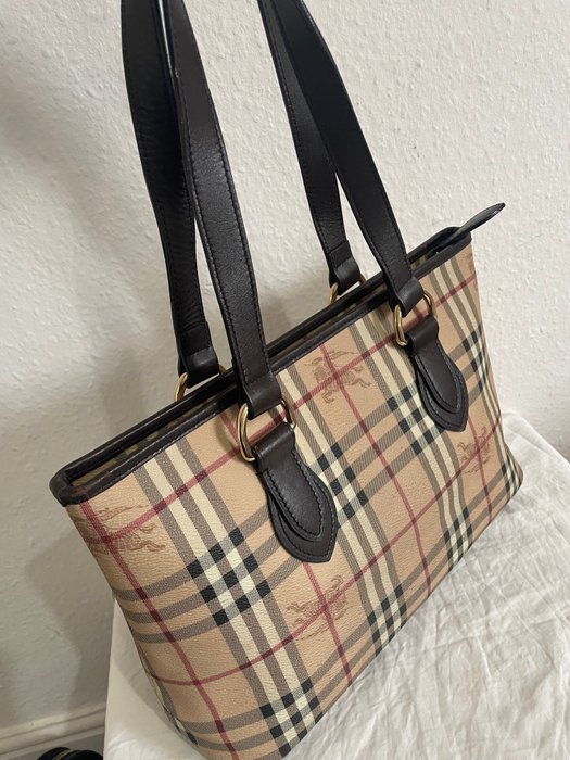 Burberry - Burberry London strong iconic Large Zip up bag - Handbag - Image 5