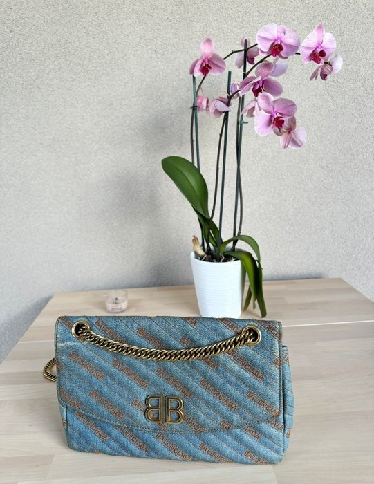 Balenciaga - Crossbody bag
