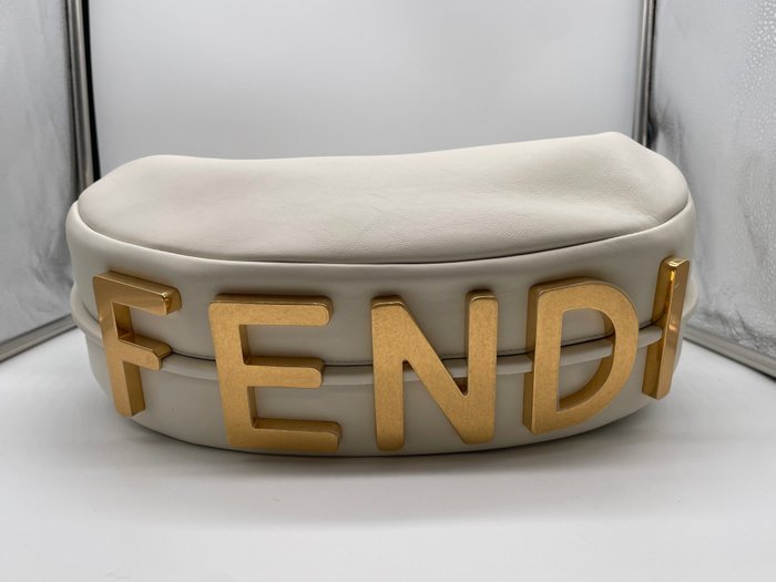 Fendi - Shoulder bag - Image 6