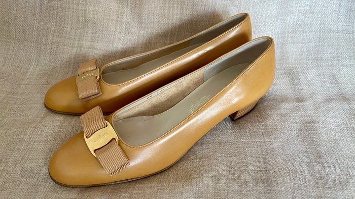 Salvatore Ferragamo - Heeled shoes - Size: EU 37.5 - Image 6