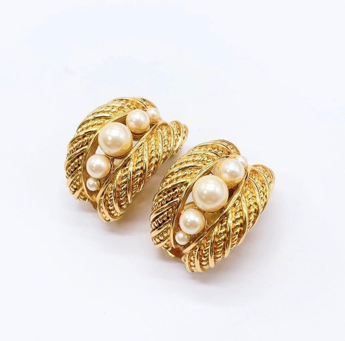Christian Dior - Clip-on earrings Gold-plated Pearl
