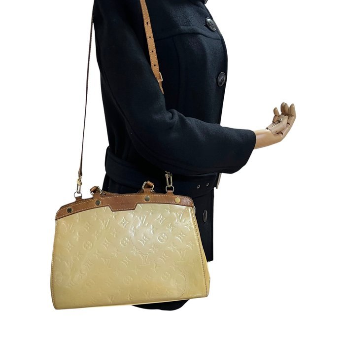 Louis Vuitton - Shoulder bag - Image 2