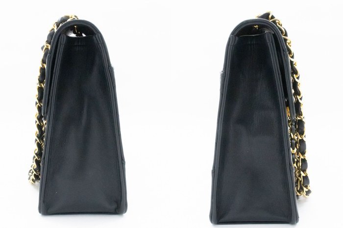Chanel - Shoulder bag - Image 5