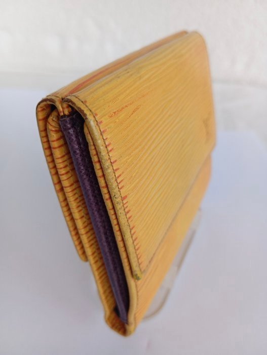 Louis Vuitton - Epi - Wallet - Image 8
