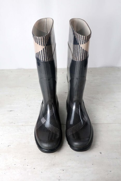 Burberry - Shadow House Check Rainboots - Boots - Size: EU 39 - Image 2