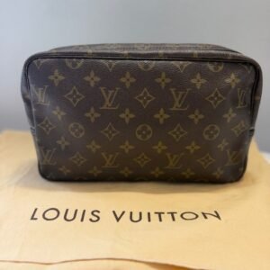 Louis Vuitton - trousse toilette 28 - Handbag