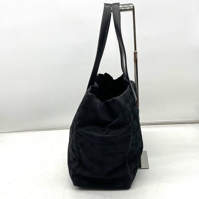 Chanel - Handbag - Image 4
