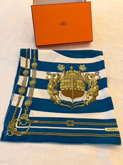 Hermès - Chateaux d'Arriere - Scarf - Image 3