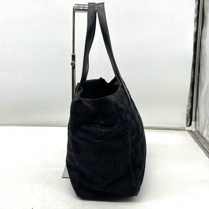 Chanel - Handbag - Image 3