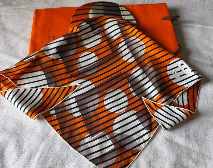 Hermès - Pointu Cap Orange H2O by Bali Barret - Foulard - Image 5