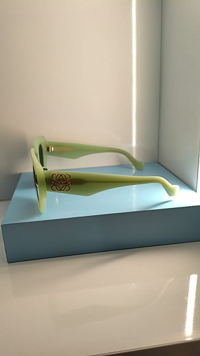 Loewe - LW40129U 95A 50 22 140 LOEWE - Sunglasses - Image 2