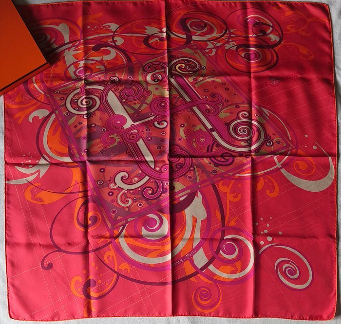 Hermès - H COMME HISTOIRES by Dimitri Rybaltchenko, recherché - Foulard
