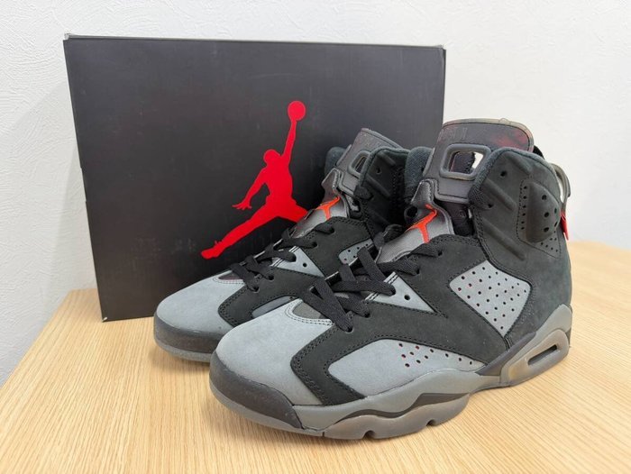 Air Jordan - Air Jordan 6 Retro PSG - Sneakers - Size: EU 42.5