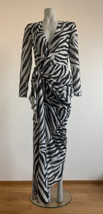 Redemption - Women's suit - Image 8