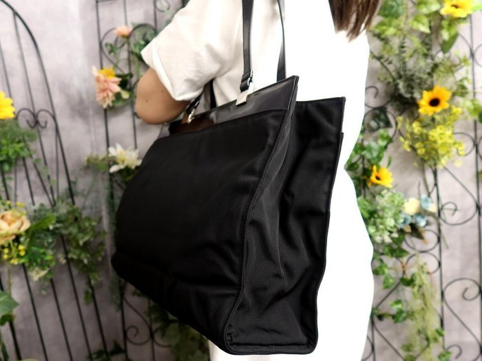 Gucci - Handbag - Image 5