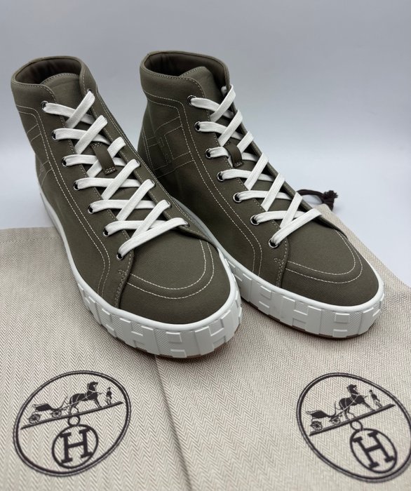 Hermès - Sneakers Maxi - Sneakers - Size: EU 42.5 - New with tags - Image 2
