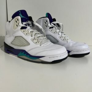 Air Jordan - Air Jordan 5 Retro - Sneakers - Size: EU 40 - New with tags