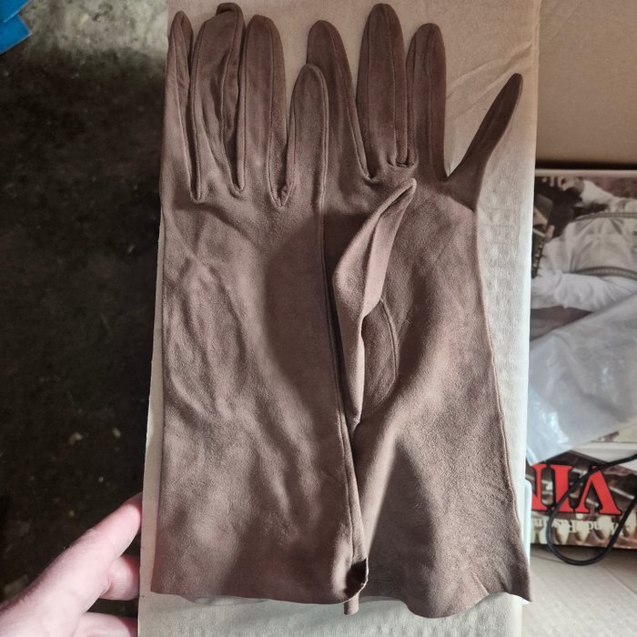 Christian Dior - Gloves - Image 2