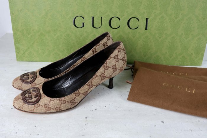 Gucci - GG Supreme Interlocking G Pumps - Pumps - Size: EU 39.5 - Image 3
