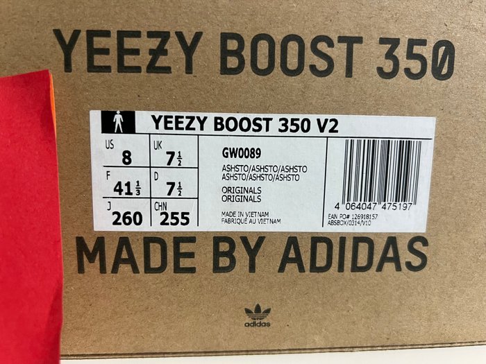 Yeezy - Yeezy Boost 350 V2 - Sneakers - Size: EU 41 - New with tags - Image 5