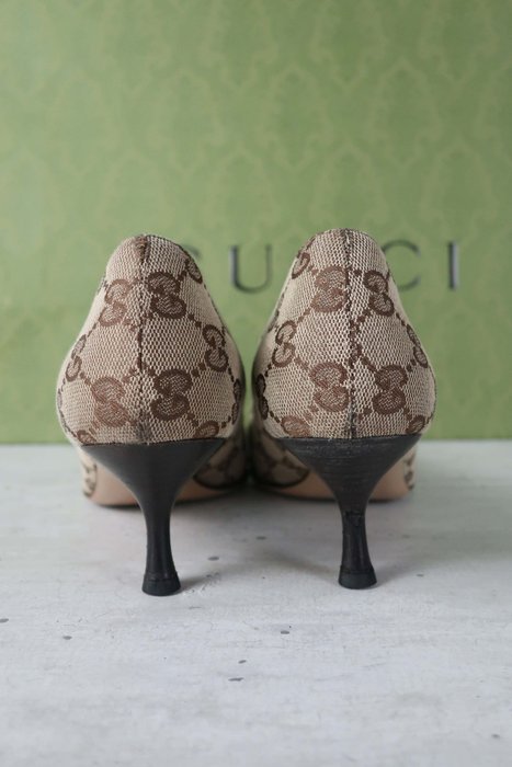Gucci - GG Supreme Interlocking G Pumps - Pumps - Size: EU 39.5 - Image 7