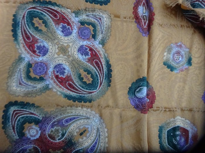 Gucci - Shawl - Image 5