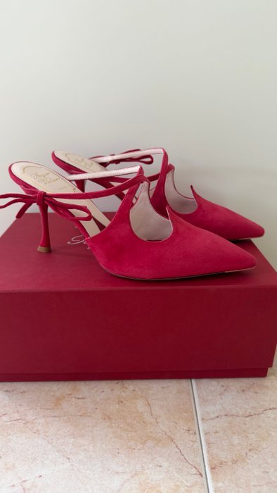 Roger Vivier - Heeled shoes - Size: EU 37.5 - New in box - Image 2