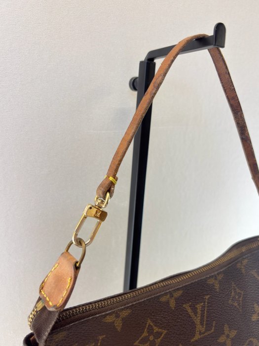 Louis Vuitton - Pochette Accessoires - Handbag - Image 4