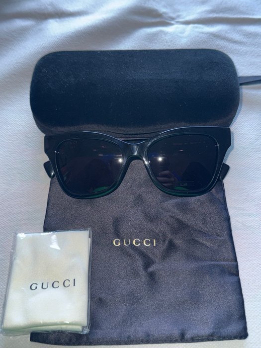 Gucci - Sunglasses