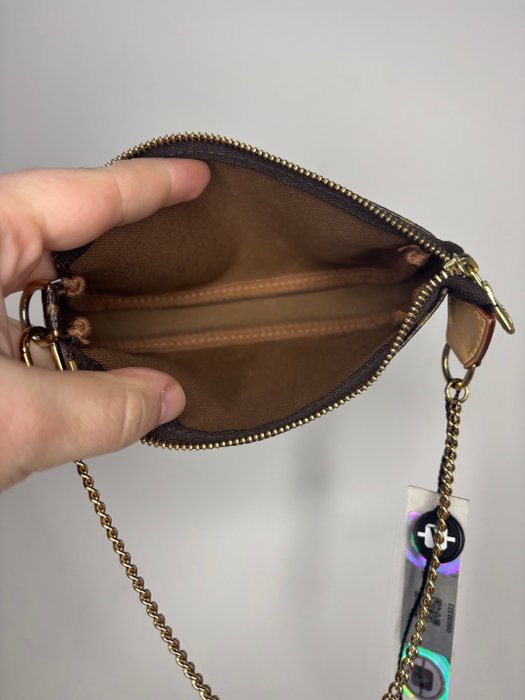 Louis Vuitton - Fashion accessories set - Image 8