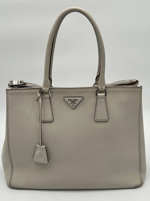 Prada - Shoulder bag - Image 7