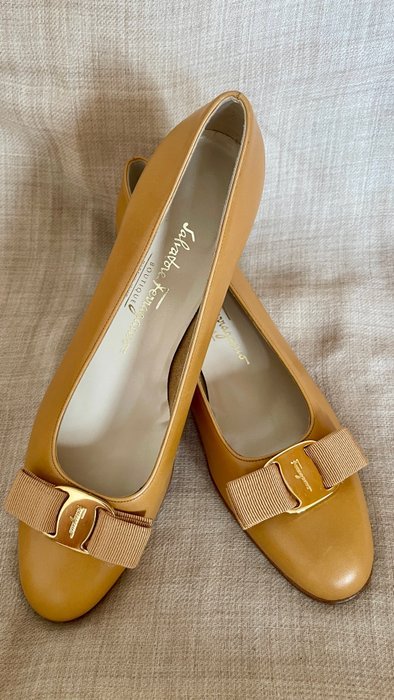 Salvatore Ferragamo - Heeled shoes - Size: EU 37.5 - Image 7
