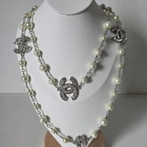 Chanel - Chanel "Sautoir" long pearl necklace (09A) - Chain