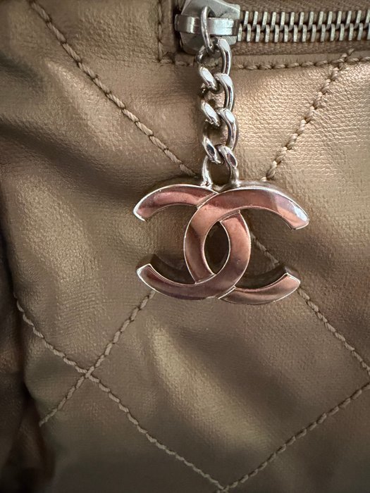 Chanel - Handbag - Image 2