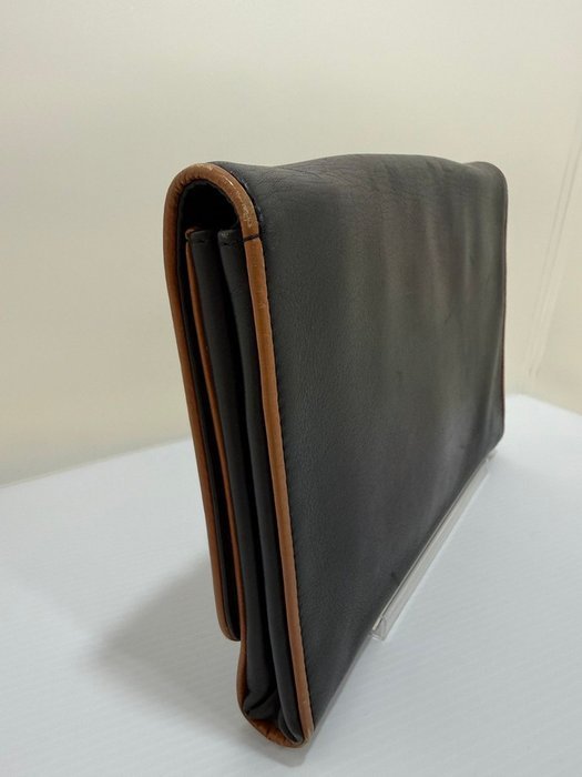Céline - Vintage Carriage Flap Clutch - Calfskin - Black - Clutch bag - Image 4