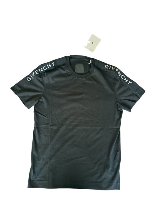 Givenchy - T-shirt - New with tags