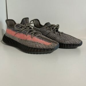 Yeezy - Yeezy Boost 350 V2 - Sneakers - Size: EU 41 - New with tags