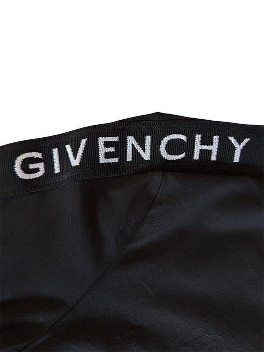 Givenchy - T-shirt - New with tags - Image 4