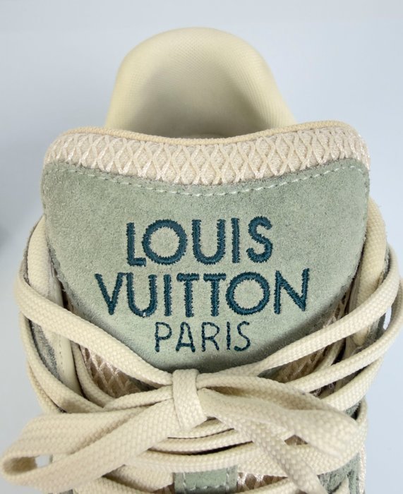 Louis Vuitton - Multicolor Suede and Denim Run Away - Low-top trainers - Size: EU 42 - Image 7