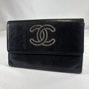 Chanel - Bi-fold wallet