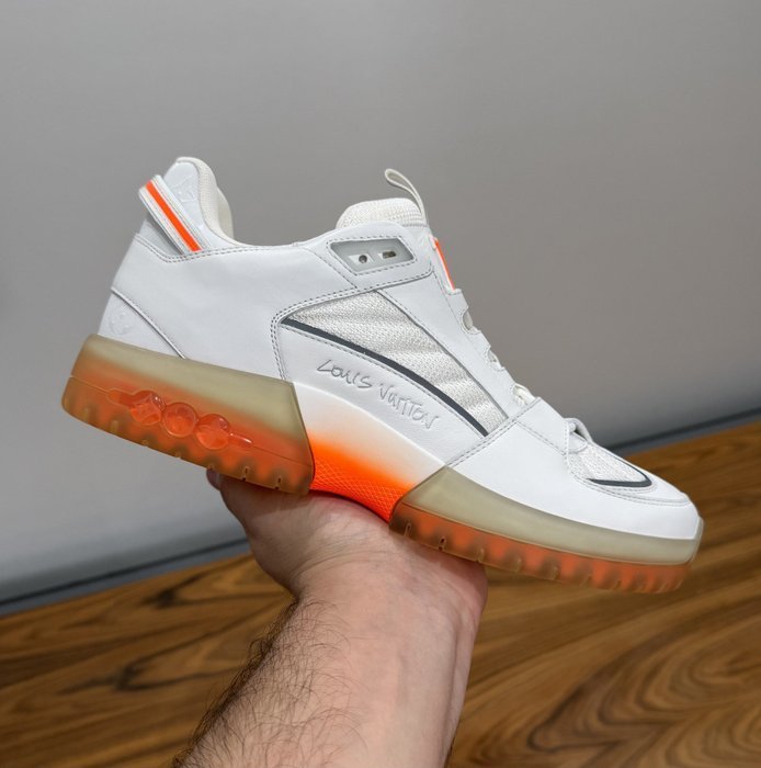 Louis Vuitton - A View - Sneakers - Size: EU 40.5 - Image 6